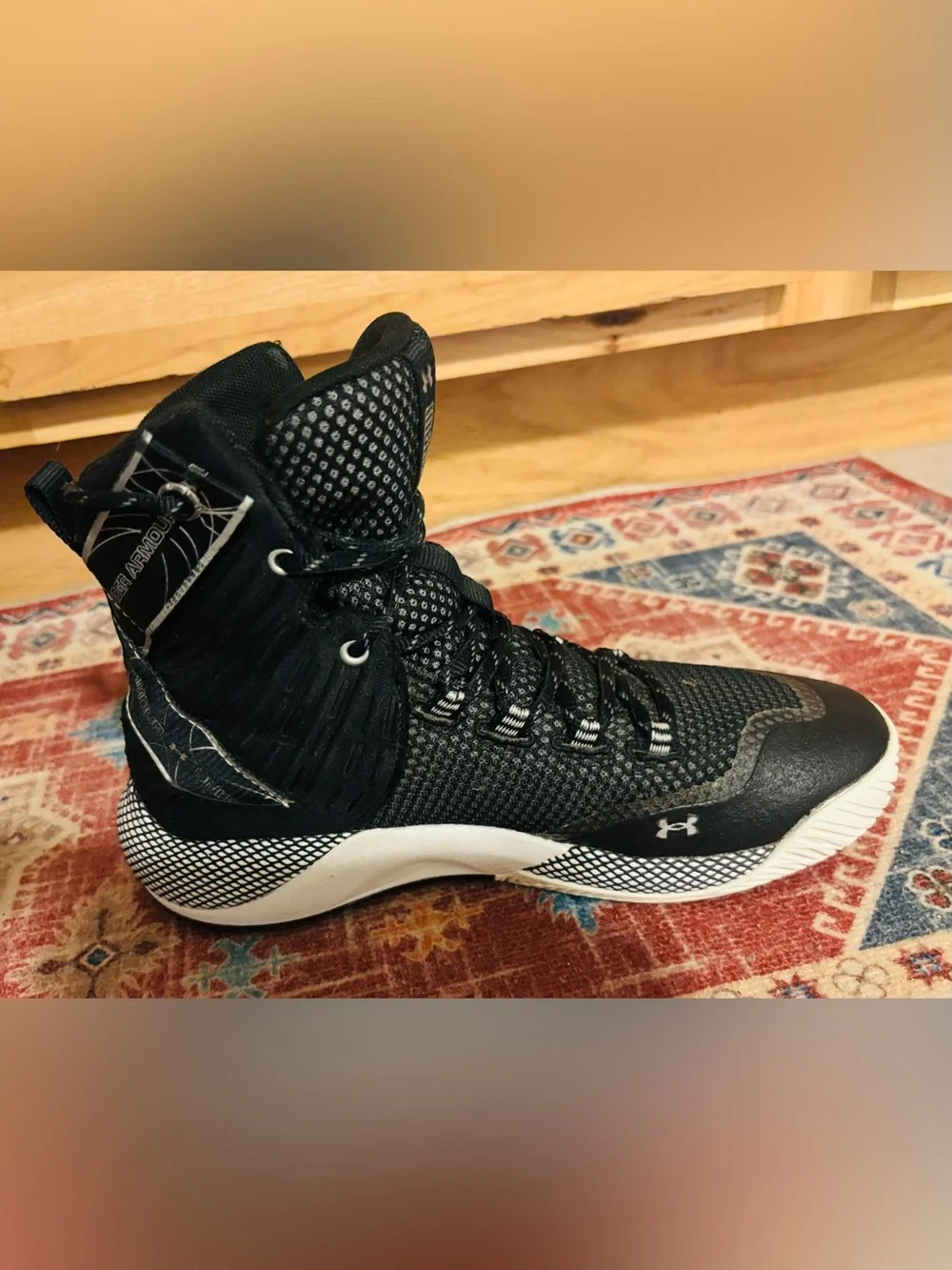 Under Armour Women's HOVR Highlight Ace Volleyball Shoes